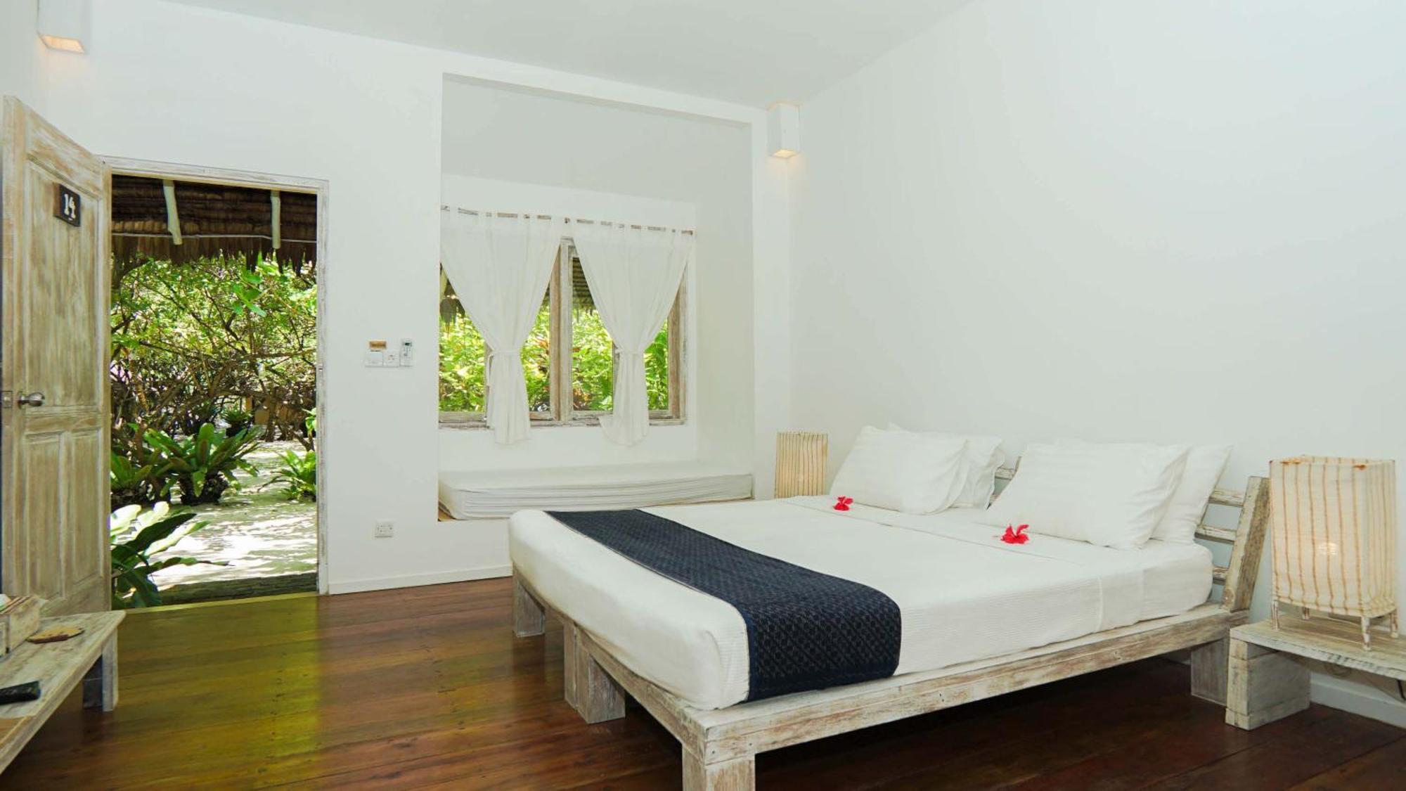 Trikora Beach Club And Resort Teluk Bakau Exteriér fotografie