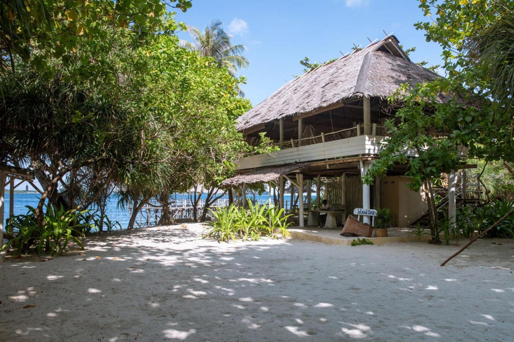 Trikora Beach Club And Resort Teluk Bakau Exteriér fotografie